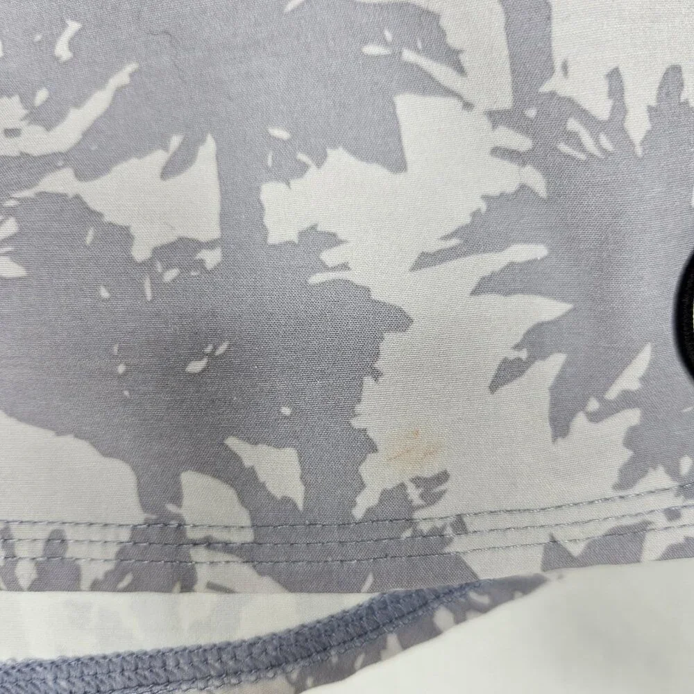 Vuori Men's Cape Shorts In A Grey Palm Print, Size XL - Picture 10 of 10